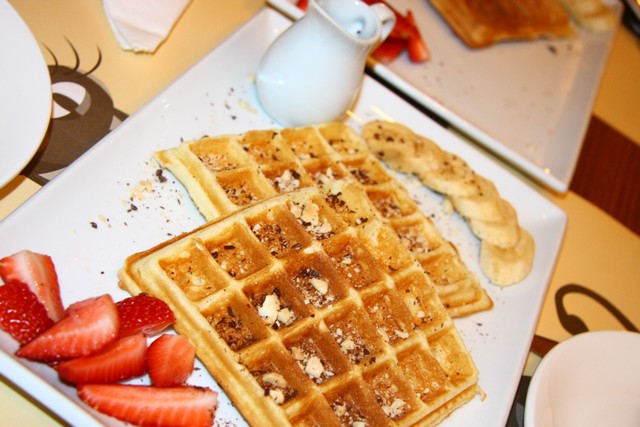 Waffle afternoonish